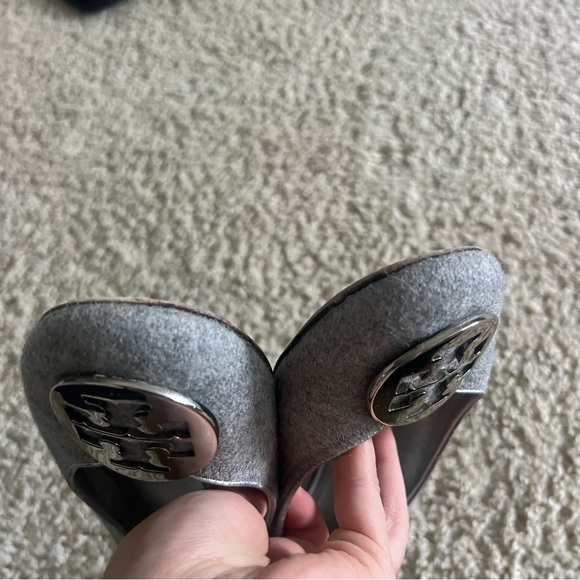 Tory Burch grey flats - Picture 7 of 10